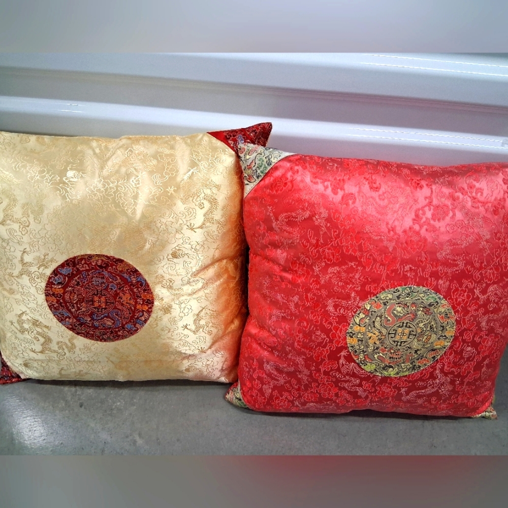 Elegant Antique Decorative Pillows